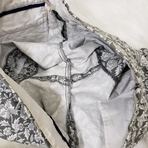 J. Crew factory stretch floral print shorts gray chino shorts woman's size 6 - Picture 7 of 9